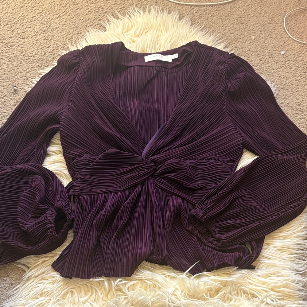 ASTR the label textured blouse